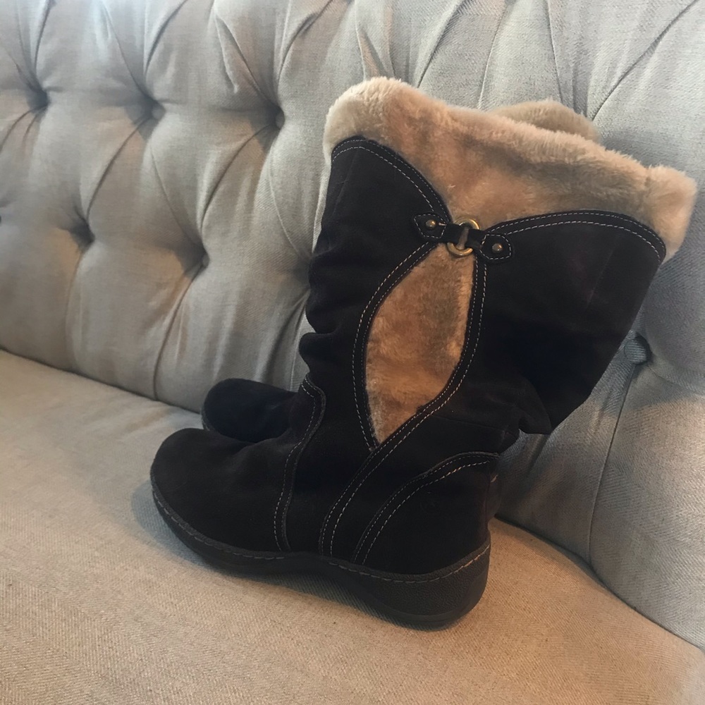 Brown faux fur boots 7